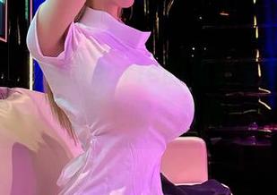 微密圈 – 脸红Dearie的免费写真，来吧，让肾上腺素沸腾！