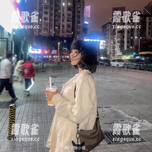 要真做个学生，舞小喵校服原图大硬照，冲出来就要拿奖！
