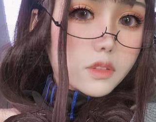 来看看芊川一笑MNK的新黑白图包更新——笑声在耳边回荡，黑白的调调也独特！