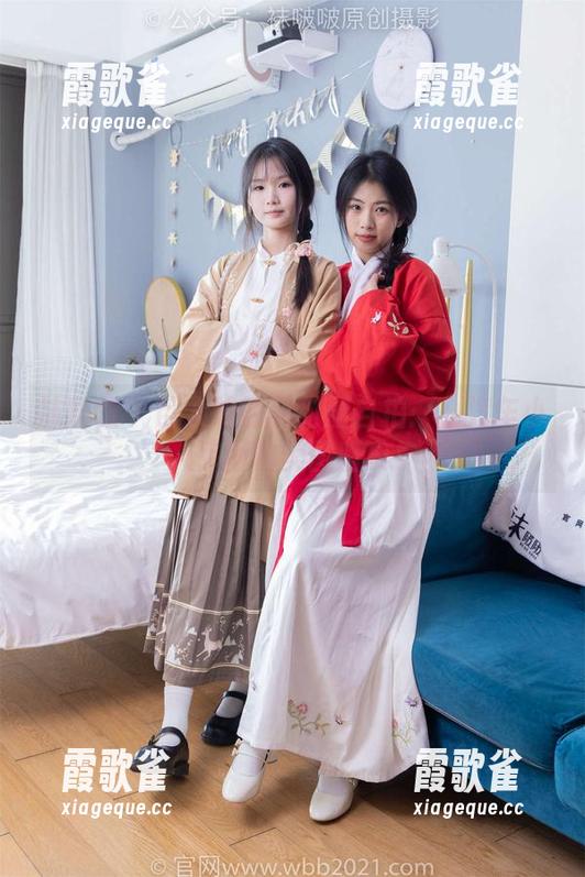 袜啵啵 - 巨大娘的甜甜圈自拍：小汽车小人军团的美图盛典！