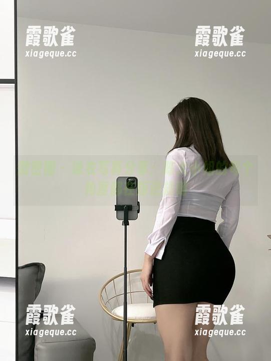 微密圈 - 泳衣写真分享：陈大小姐的每个角度都在叛逆规则