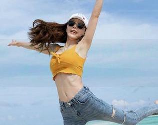 魅妍社 – 糯美子Mini悄悄分享私房美腿，咦，这姿势我也想试试。
