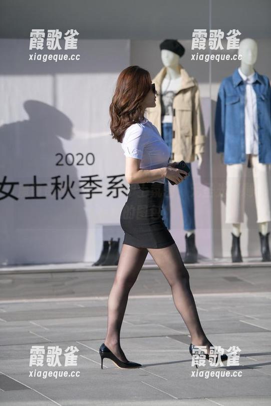 魔镜街拍 - 曼曼的护士氛围，无圣光只剩有趣的图包！