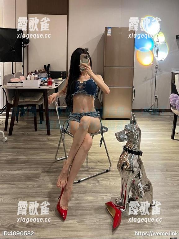 微密圈 - 在家做女仆的黎允熙——原图下载里藏着几本忧愁的菜谱！